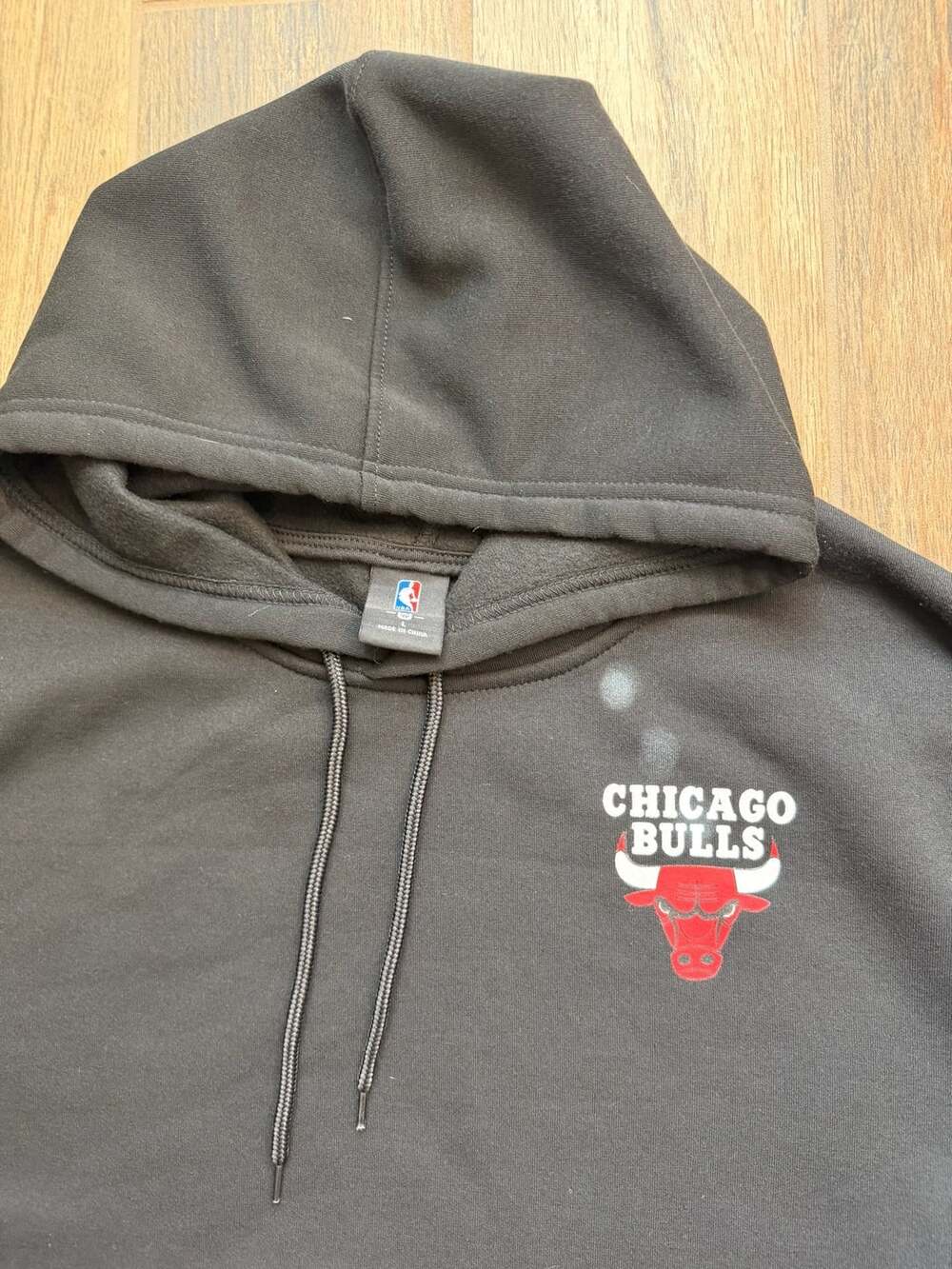 NBA Chicago Bulls Pullover Hoodie Size L Black Basketball Logo